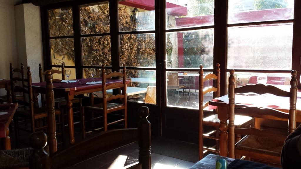 L'Argolla Hotel-Pizzeria サンタ・コロマ・デ・ファルネルス エクステリア 写真