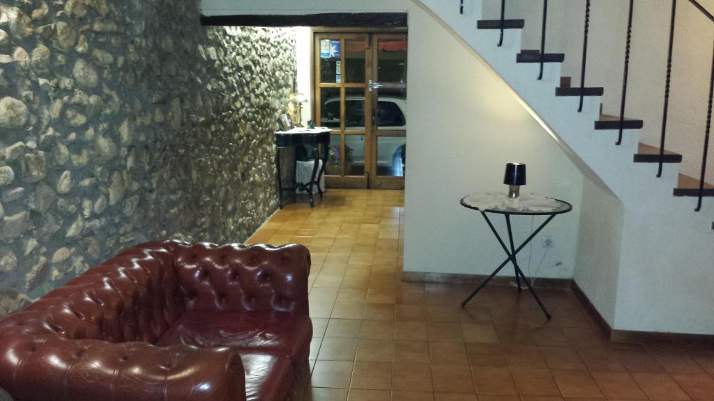 L'Argolla Hotel-Pizzeria サンタ・コロマ・デ・ファルネルス エクステリア 写真
